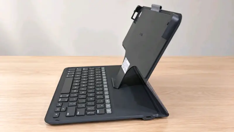 ZAGG 10,9” – Funda + Teclado - 2