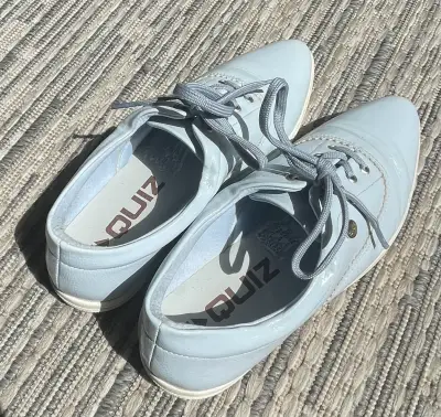 Zapatos casuales marca Quiz celeste para mujer - miniatura 1