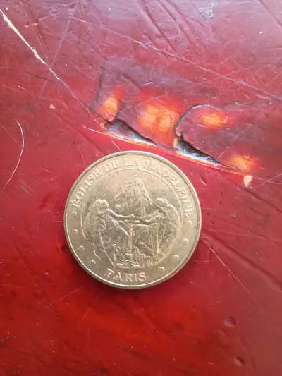 Moneda conmemorativa Église de la Madeleine París 2015 - miniatura 1