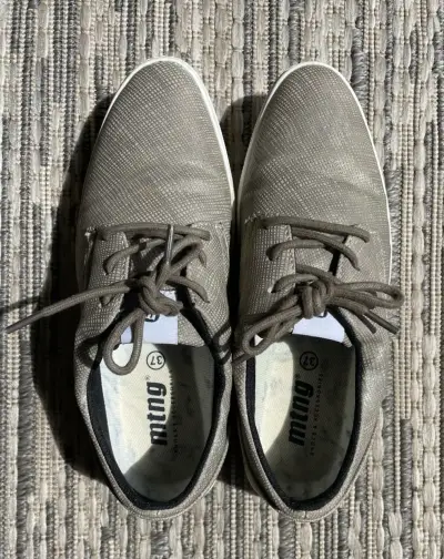 Zapatillas casuales beige Mtng talla 37 - miniatura 3