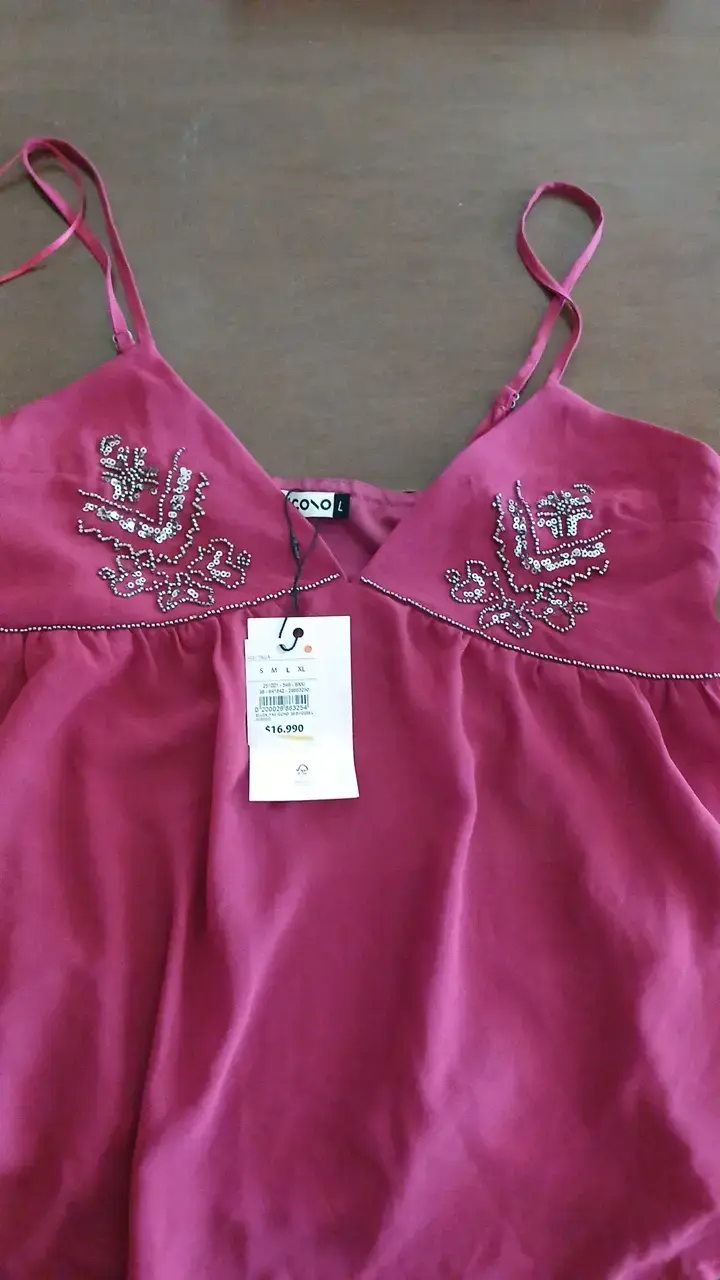 Blusa roja con bordado floral Cool - 3