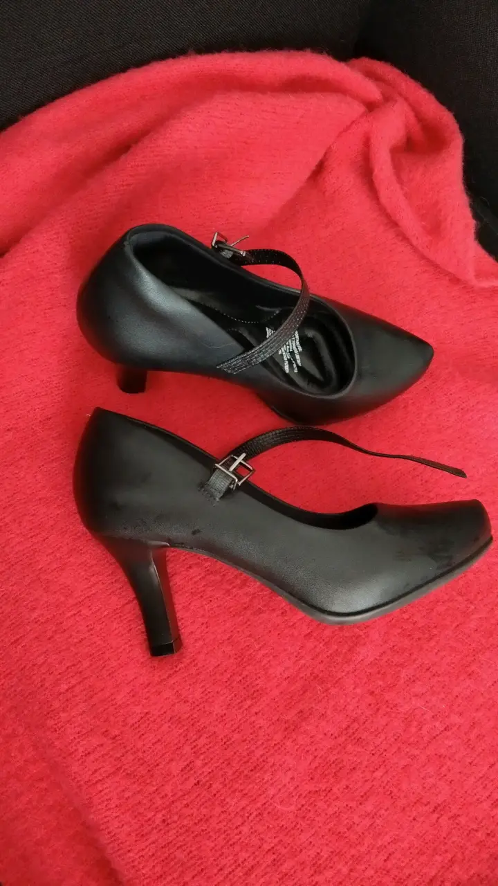 Zapatos de tacón negro Comfortflex elegantes - 1