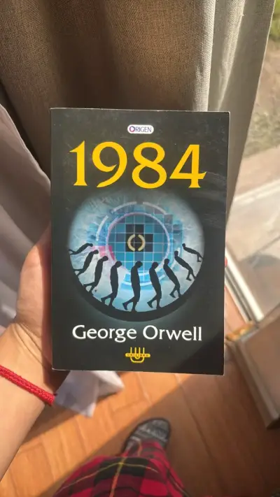 Libro 1984 de George Orwell - miniatura 1