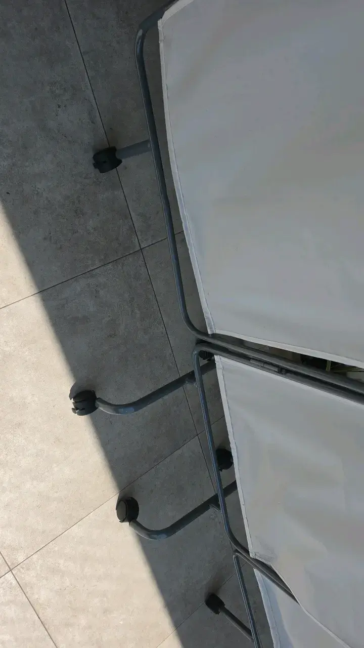 Biombo separador de ambientes con ruedas - 3