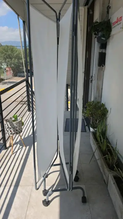 Biombo separador de ambientes con ruedas - miniatura 6