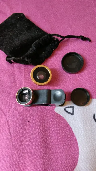 Lente Clip para Celular con Funda - miniatura 1