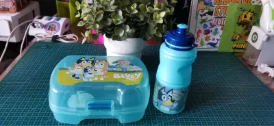 Set de almuerzo Bluey con botella y lonchera - miniatura 1