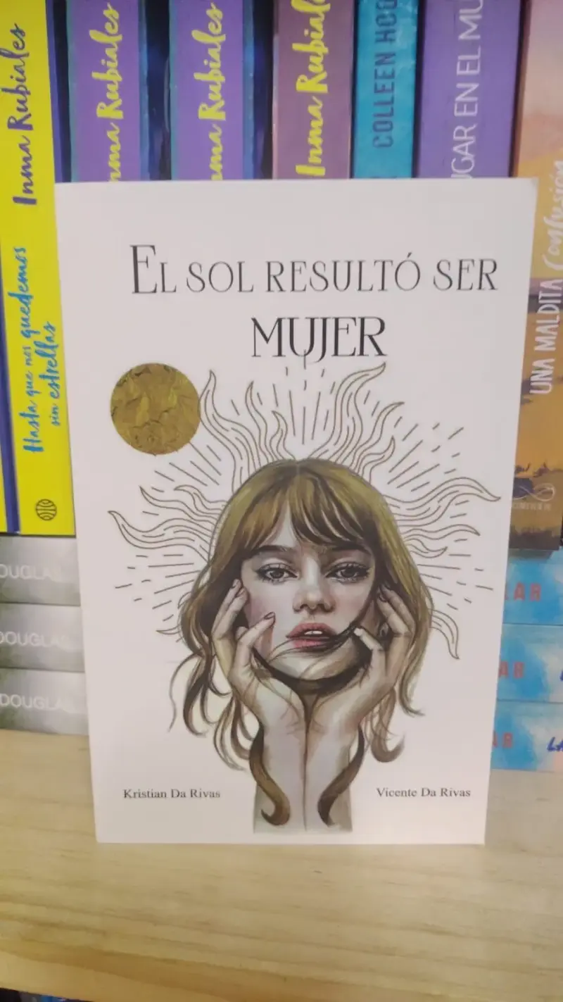 Libro 'El Sol Resultó Ser Mujer' de Kristian Da Rivas