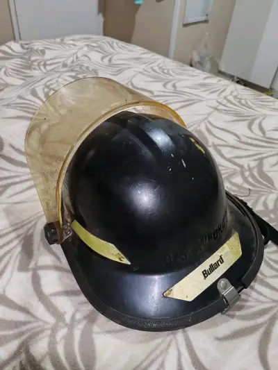Casco de seguridad Bullard con visera - miniatura 1