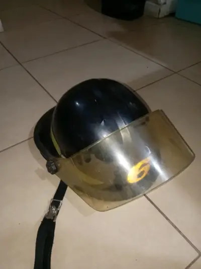Casco de seguridad Bullard con visera - miniatura 5
