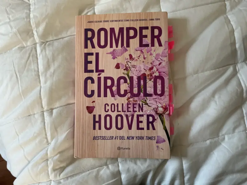Libro 'Romper el Círculo' de Colleen Hoover