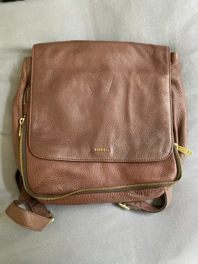 Mochila de cuero marrón Fossil con bolsillos - miniatura 1