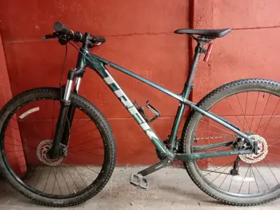 Bicicleta de montaña Trek Marlyn 7 Aro 29 - miniatura 1