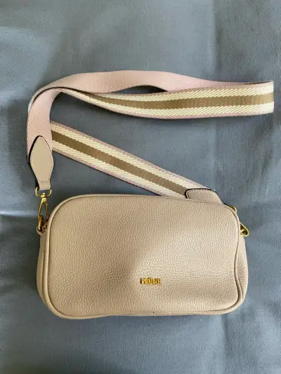 Cartera cruzada de cuero beige Prüne - miniatura 1