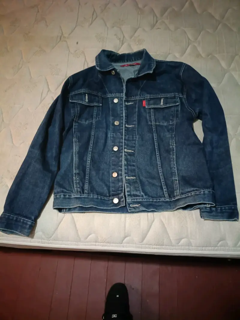 Chaqueta de mezclilla azul para hombre