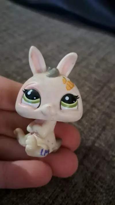 Figura de conejo Littlest Pet Shop - miniatura 3
