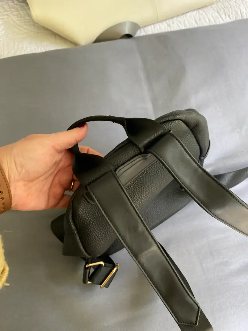 Mochila de cuero negra Prüne estilo casual - 3