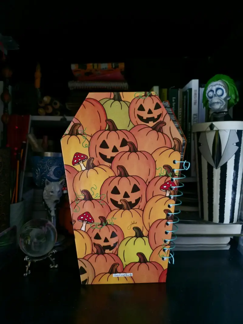 Cuaderno de Halloween con diseño de calabazas - 4