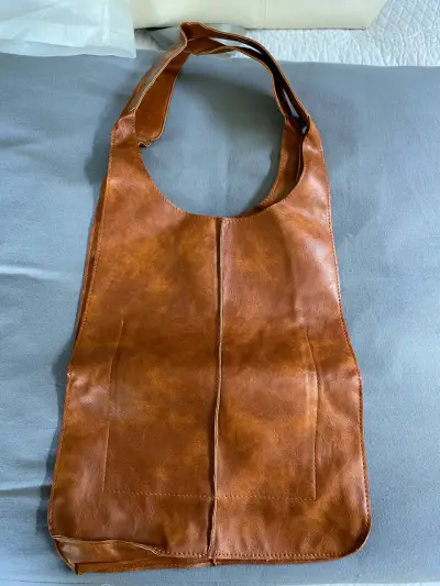 Bolso de cuero marrón estilo tote - miniatura 1