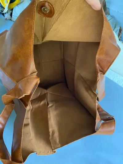 Bolso de cuero marrón estilo tote - miniatura 3