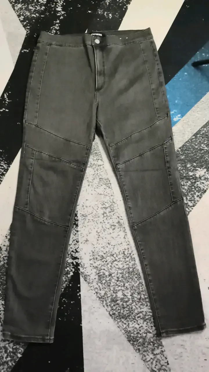 Pantalones de mezclilla grises Express