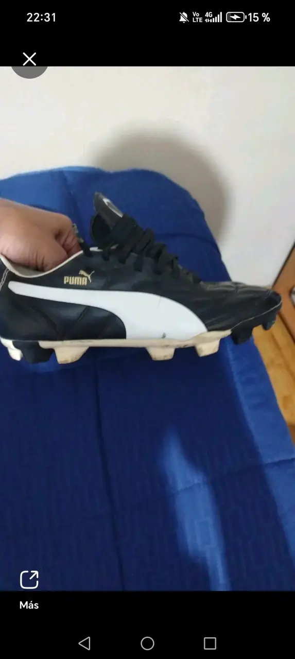 Botines de fútbol Puma negros y blancos - 2