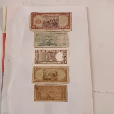 Billetes antiguos de Chile colección variada - miniatura 1