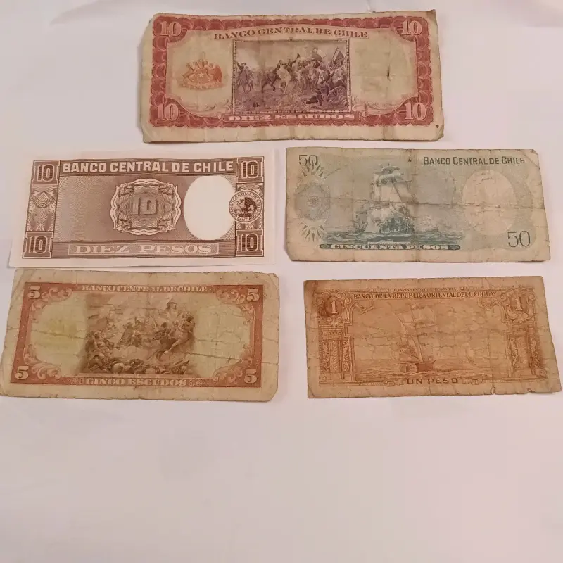 Billetes antiguos de Chile colección variada - 4