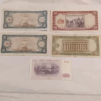 Billetes antiguos de Chile colección variada - miniatura 1