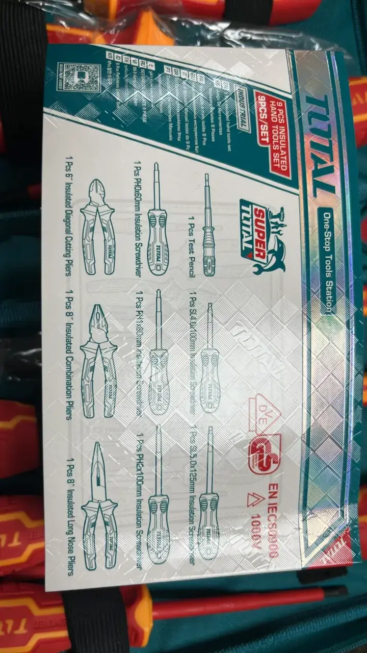 Set de herramientas aisladas Total con estuche - 2