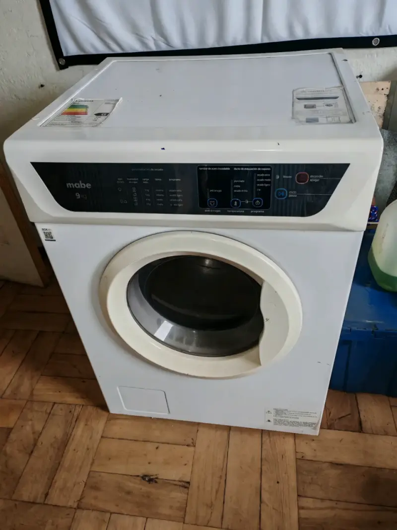 Secadora de Ropa Mabe 9 kg en Buen Estado - 1
