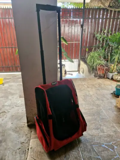 Mochila transportadora para mascotas Maxpet roja - miniatura 2