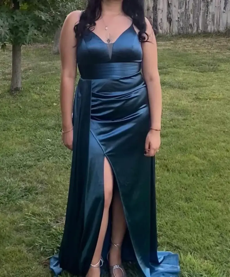 Vestido de gala azul satinado con abertura - 2