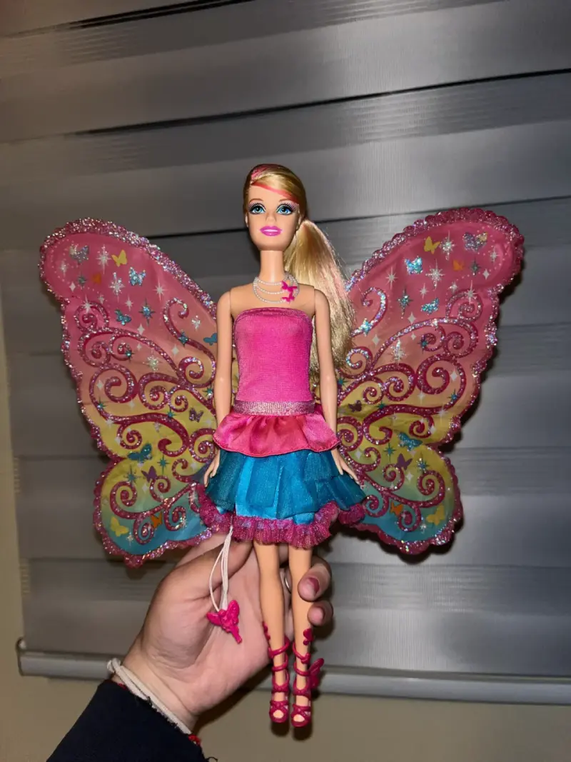Barbie El Secreto de las Hadas - 1