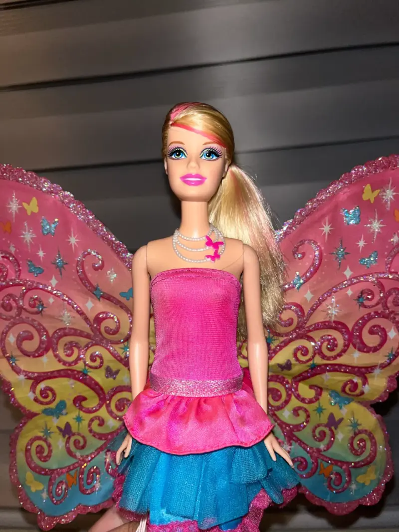 Barbie El Secreto de las Hadas - 2