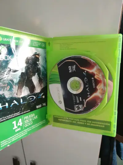 Juego Halo 4 para Xbox 360 en buen estado - miniatura 2