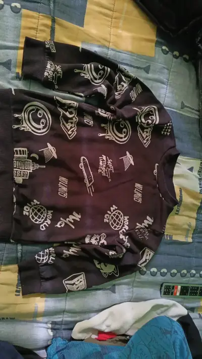 Polerón con estampado gráfico para niños - miniatura 1