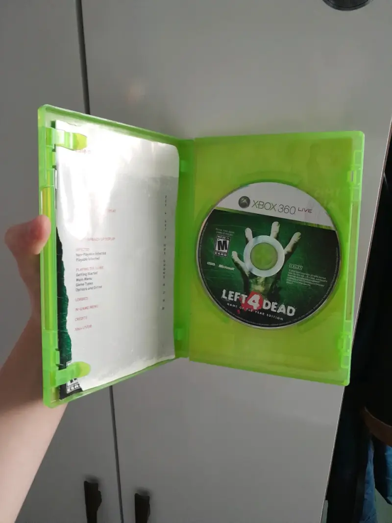 Left 4 Dead para Xbox 360 Platinum Hits - 2