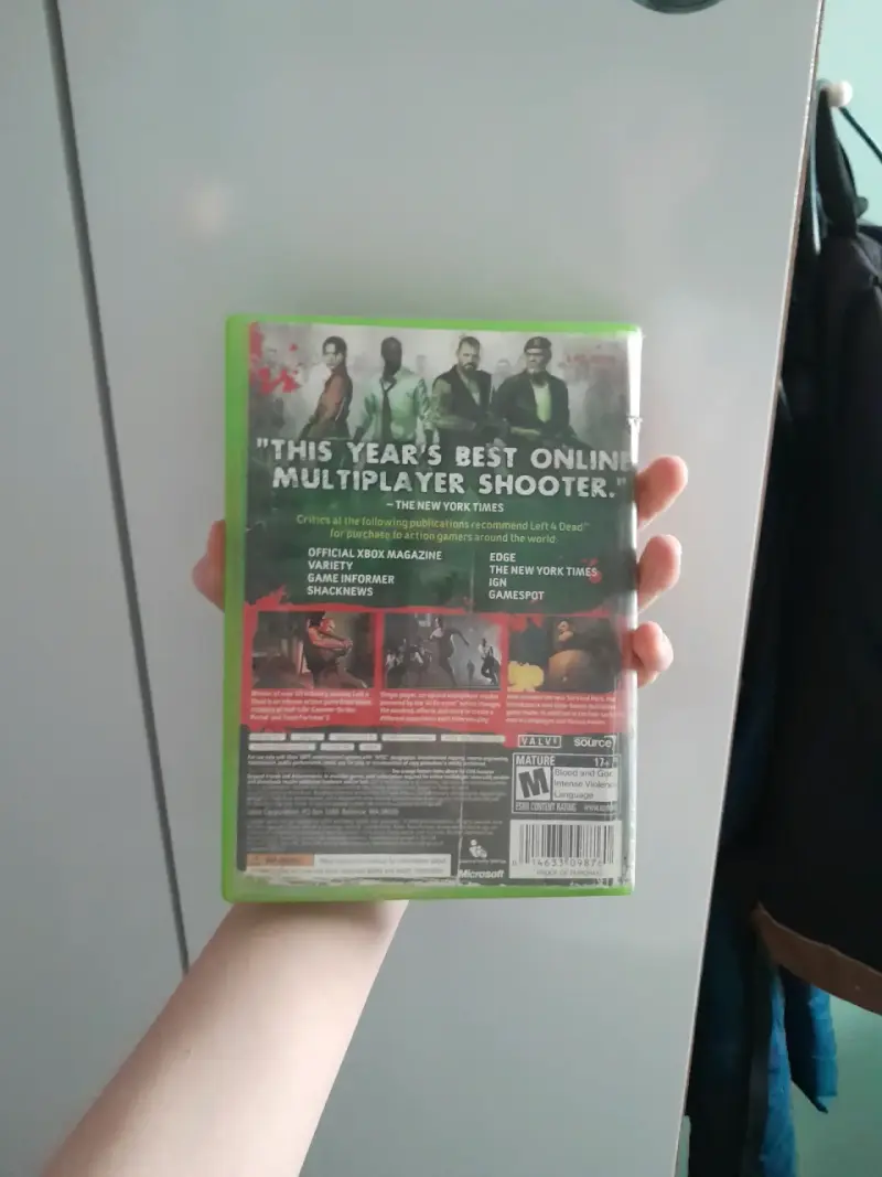 Left 4 Dead para Xbox 360 Platinum Hits - 3