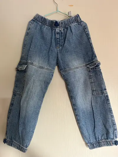 Pantalones de mezclilla para niños Zara talla 5-6 años - miniatura 1