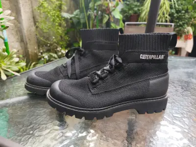Botas negras Caterpillar para mujer - miniatura 1