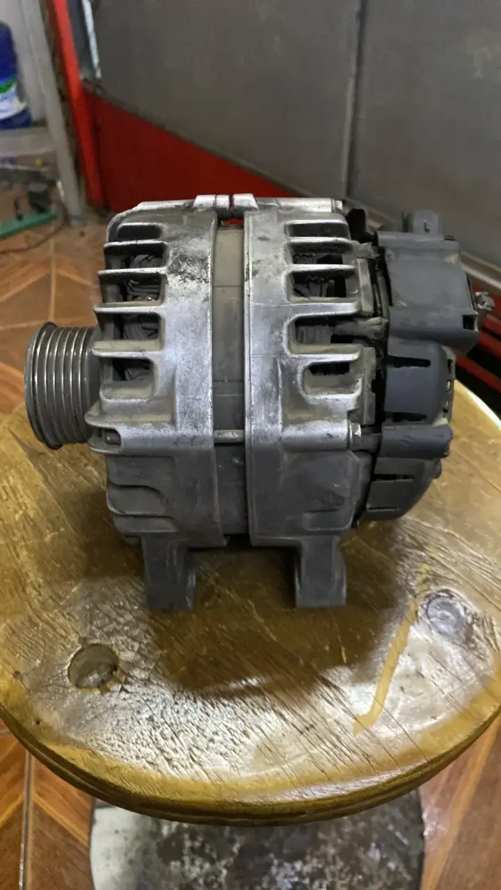 Alternador usado para auto en buen estado - 4