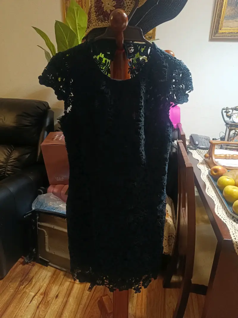 Vestido de encaje floral verde elegante - 3