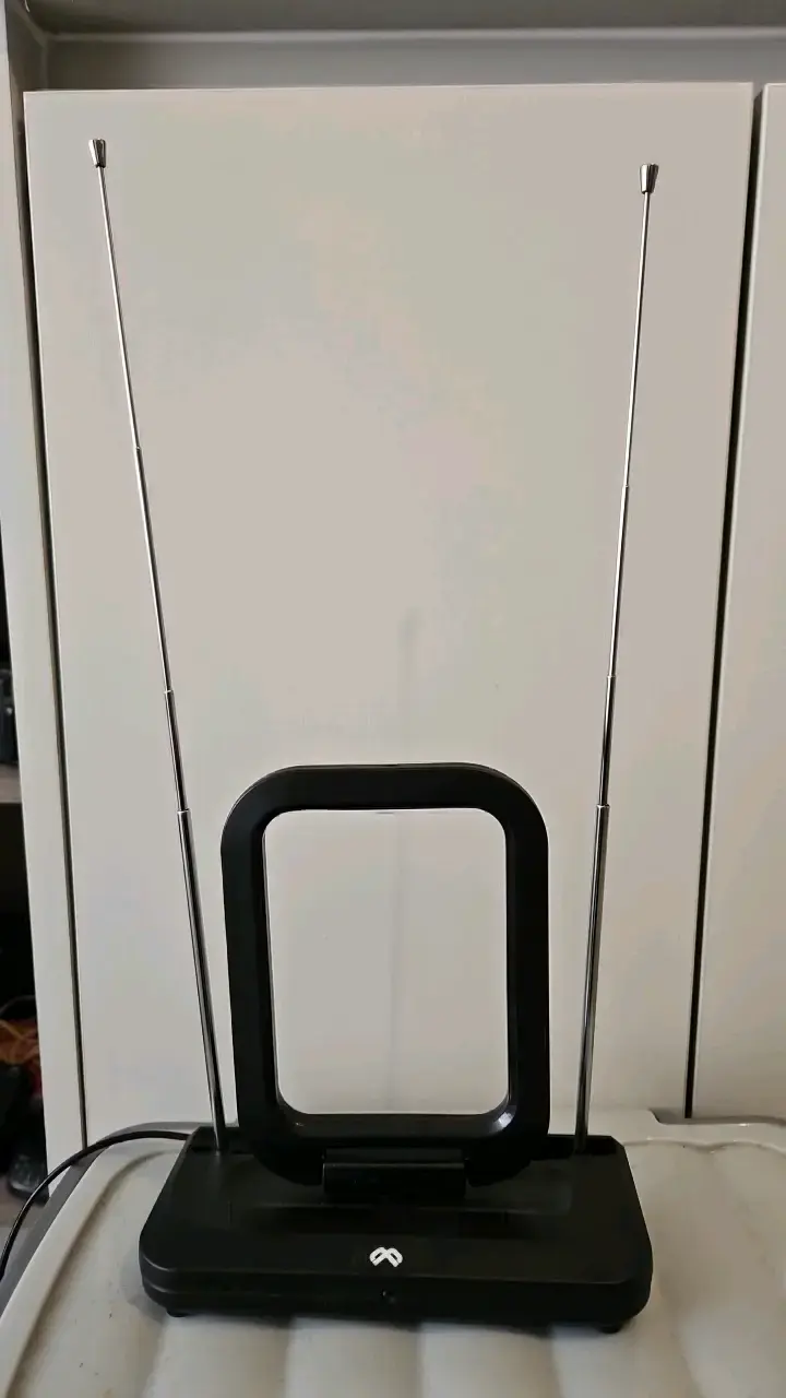 Antena de TV digital con diseño moderno