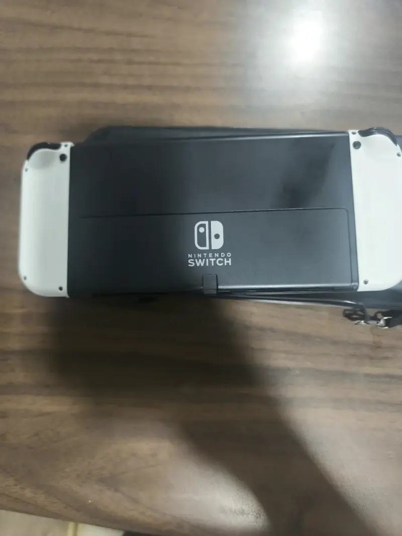 Nintendo Switch Oled con accesorios - 2
