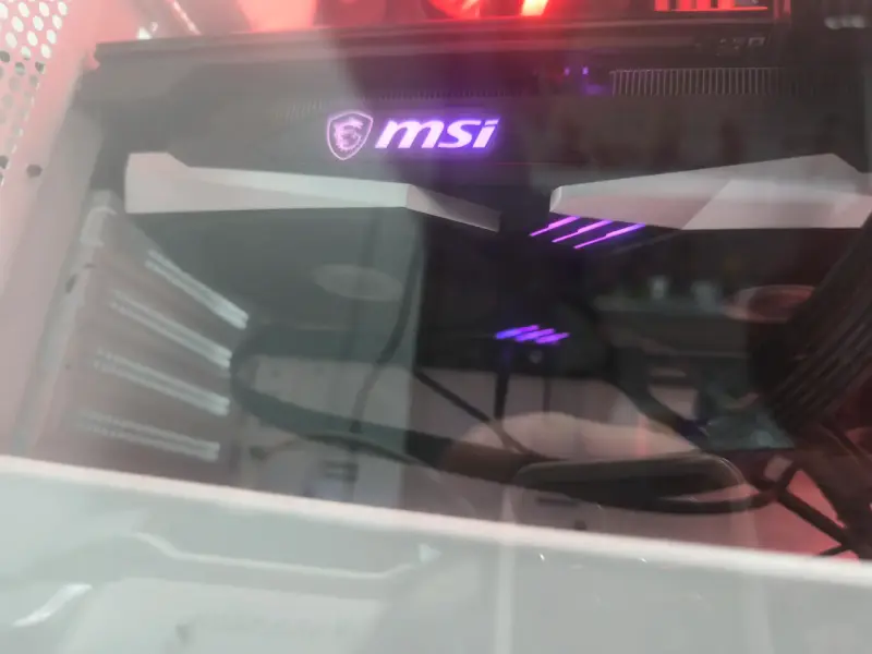 Tarjeta gráfica MSI RX 6700 xt - 2