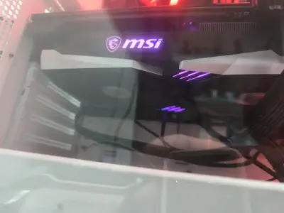 Tarjeta gráfica MSI RX 6700 xt - miniatura 2