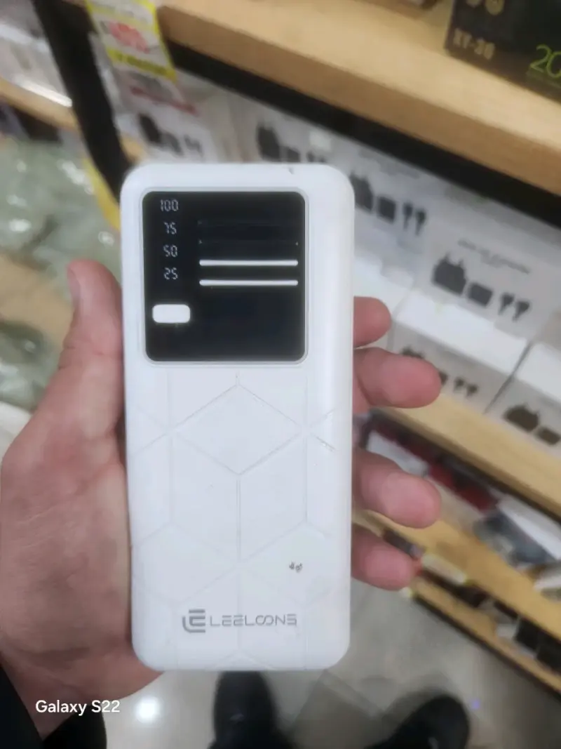 Power bank Leelcone 20.000mAh con pantalla LED - 3