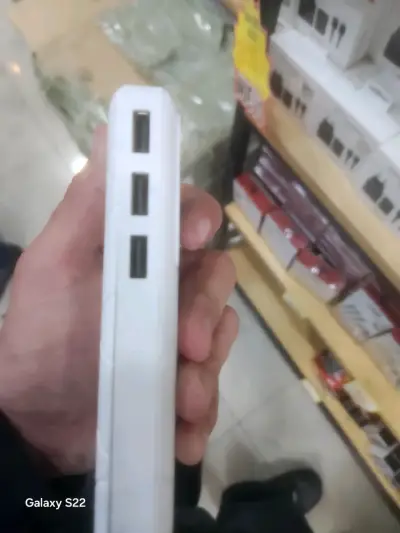 Power bank Leelcone 20.000mAh con pantalla LED - miniatura 4