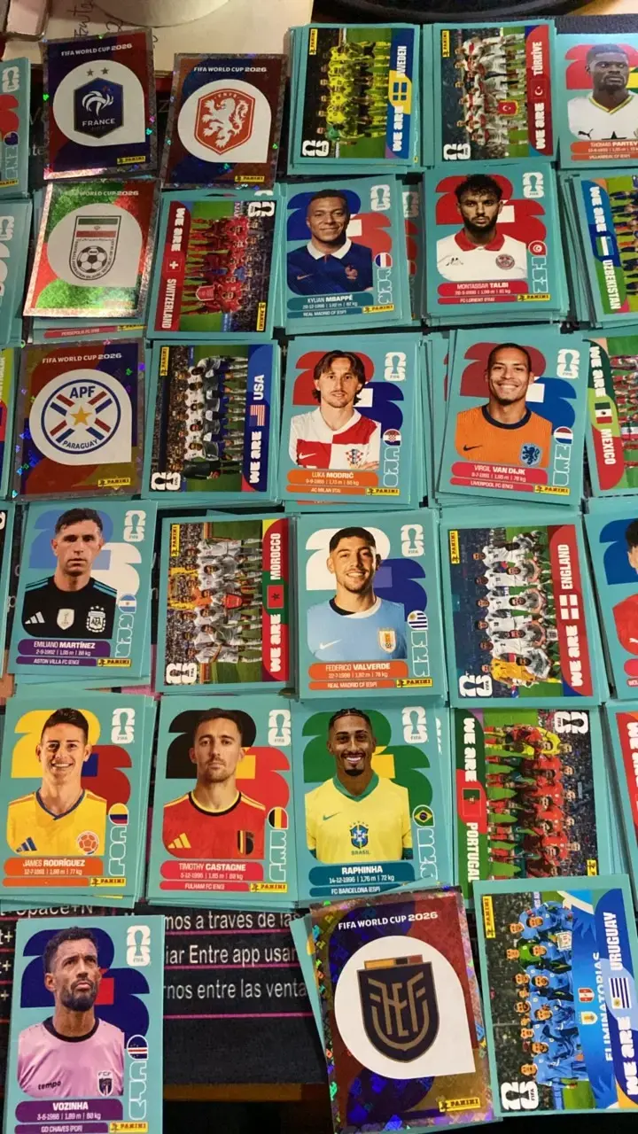 Lote láminas Panini Copa Mundial 2026 - 2